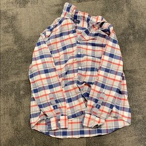 Size L vineyard vines button down